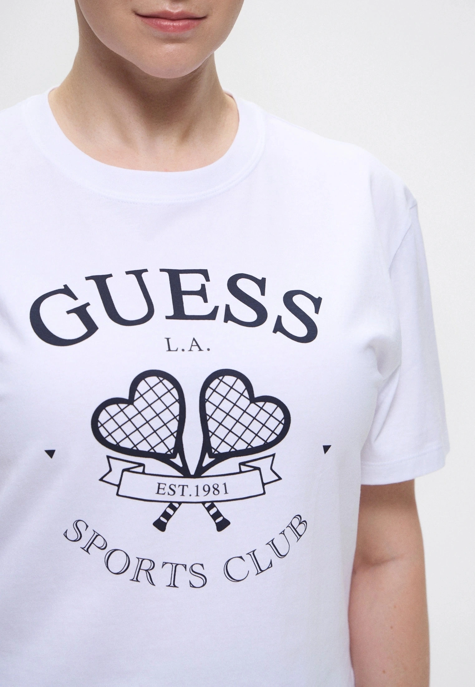 Guess Kadın Beyaz Salaş Tişört