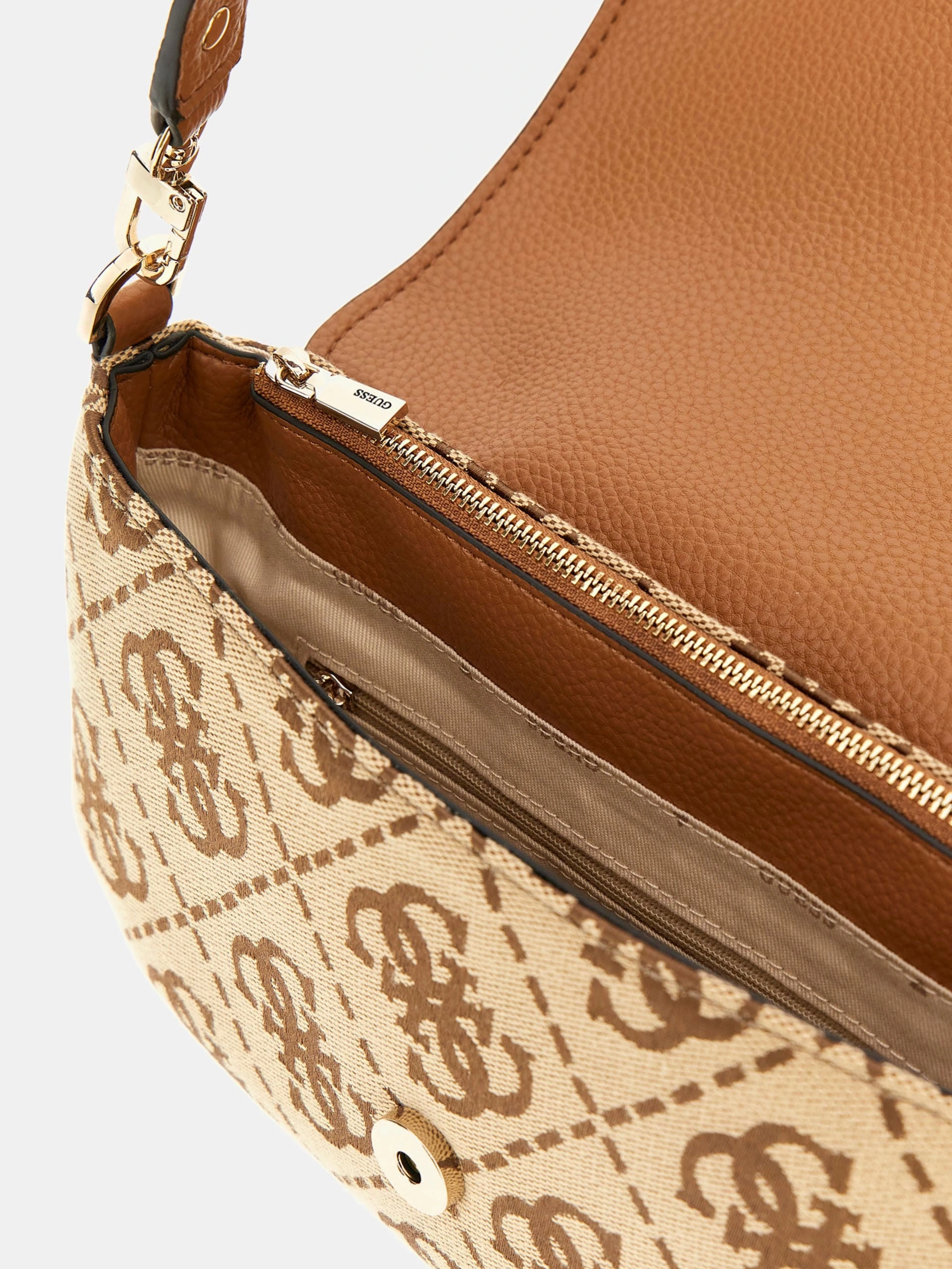 Guess Kadın Kahverengi Circe Flap Omuz Çantası