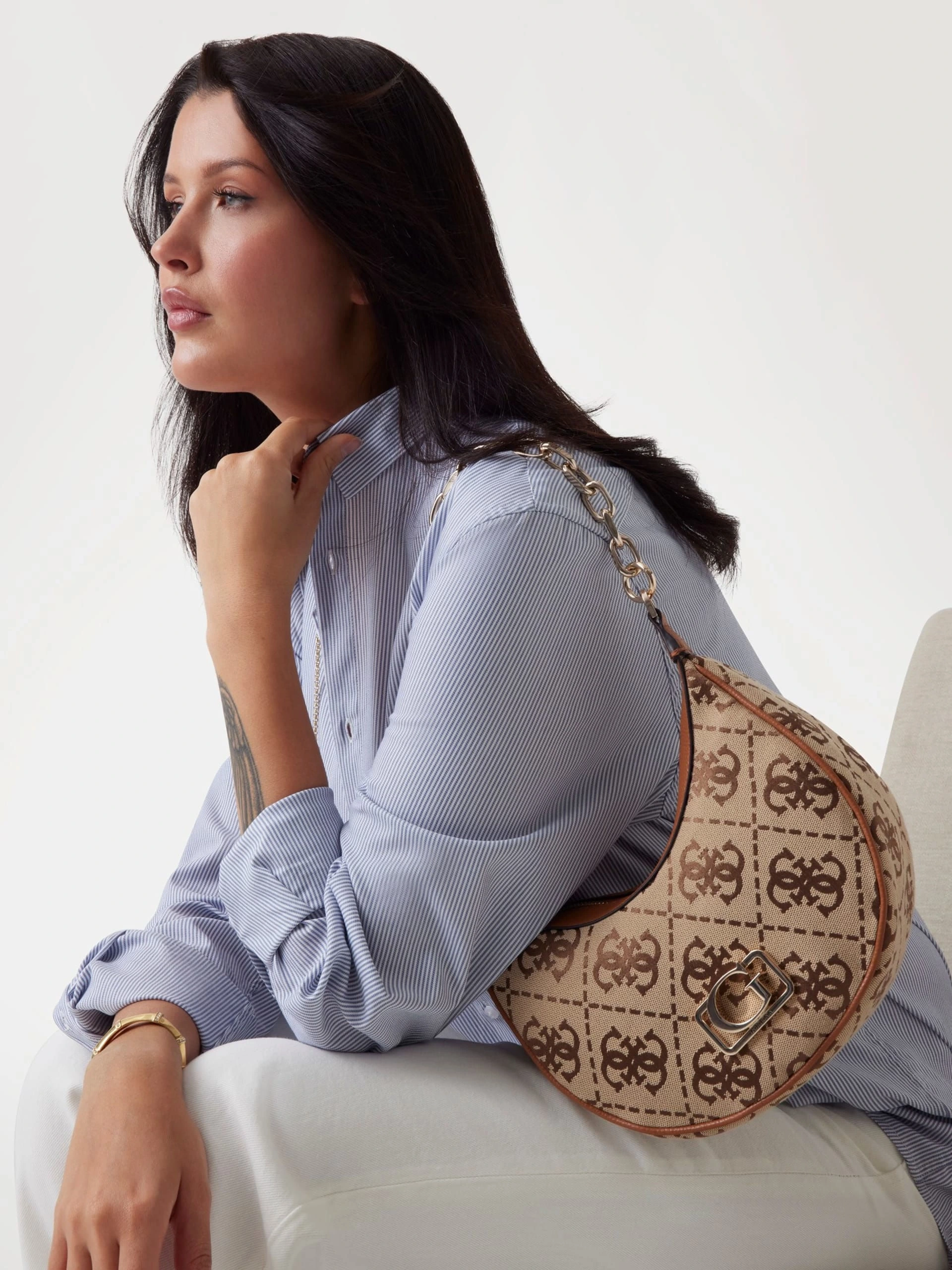 Guess Kadın Kahverengi Circe Hobo Omuz Çantası