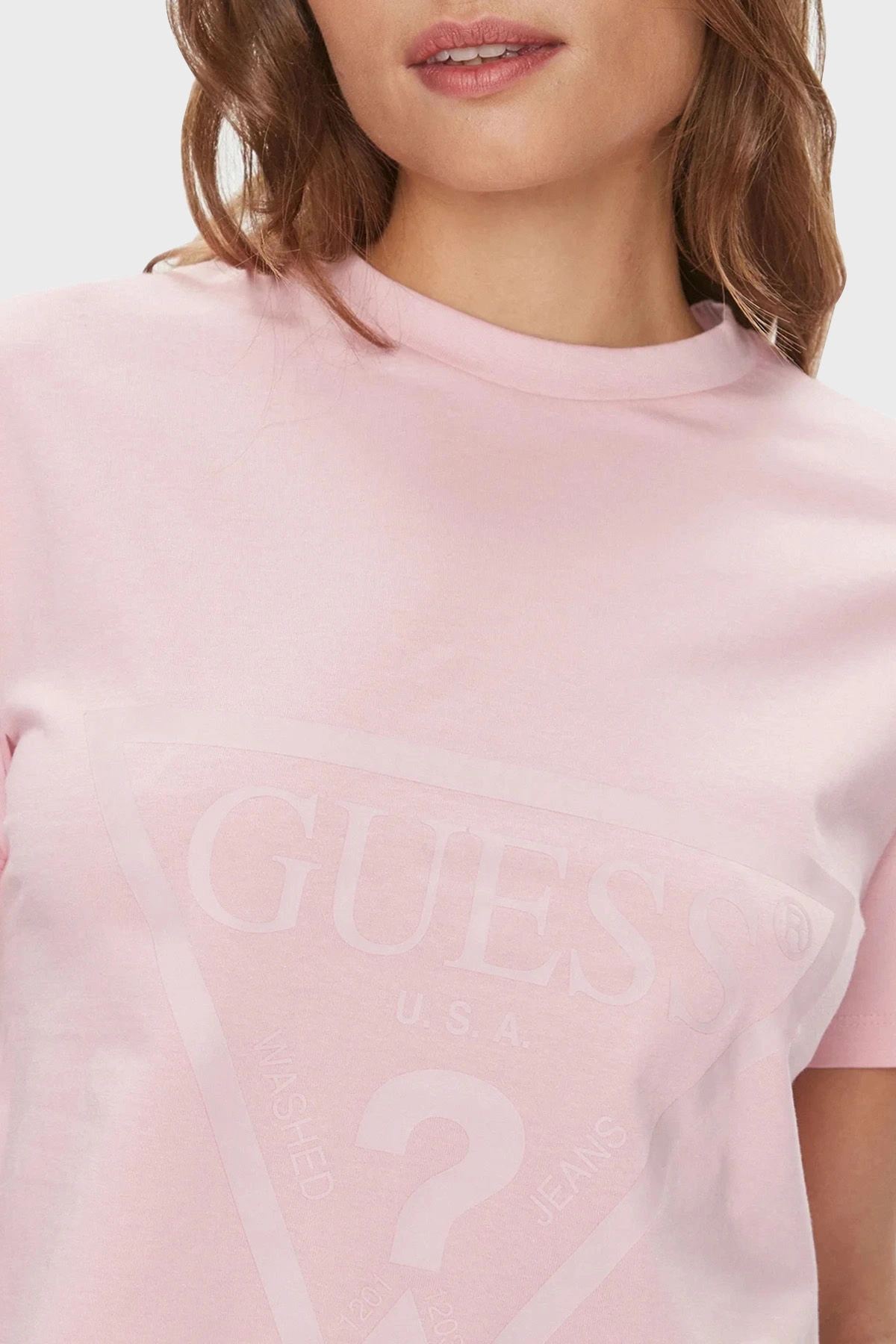 Guess Kadın Pembe Logolu T-Shirt