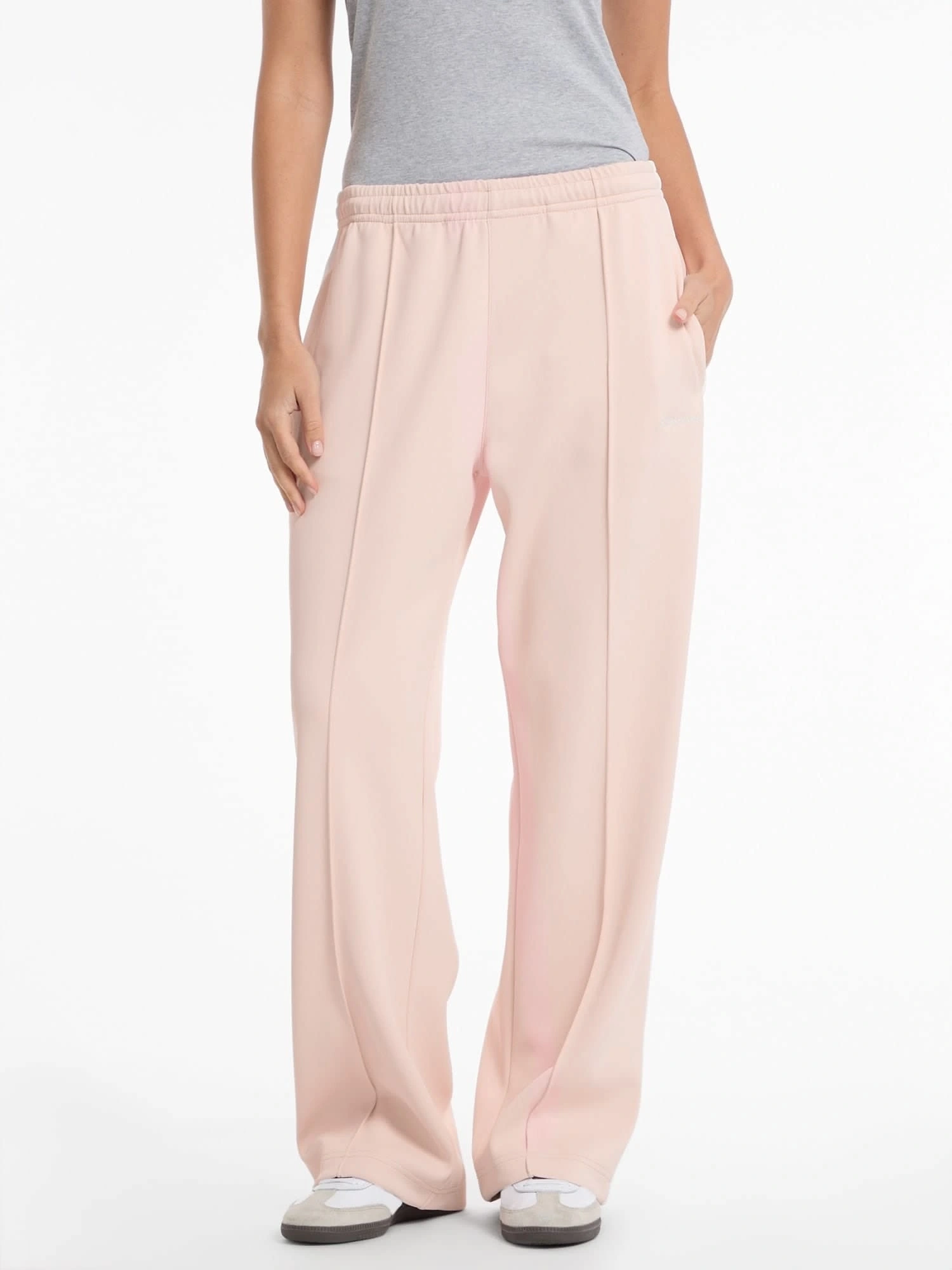 Guess Kadın Pembe Triko Eşofman Altı