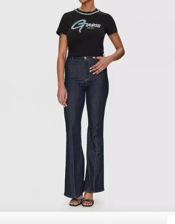 Guess Kadın Siyah Zincir Detaylı Jean Tişört