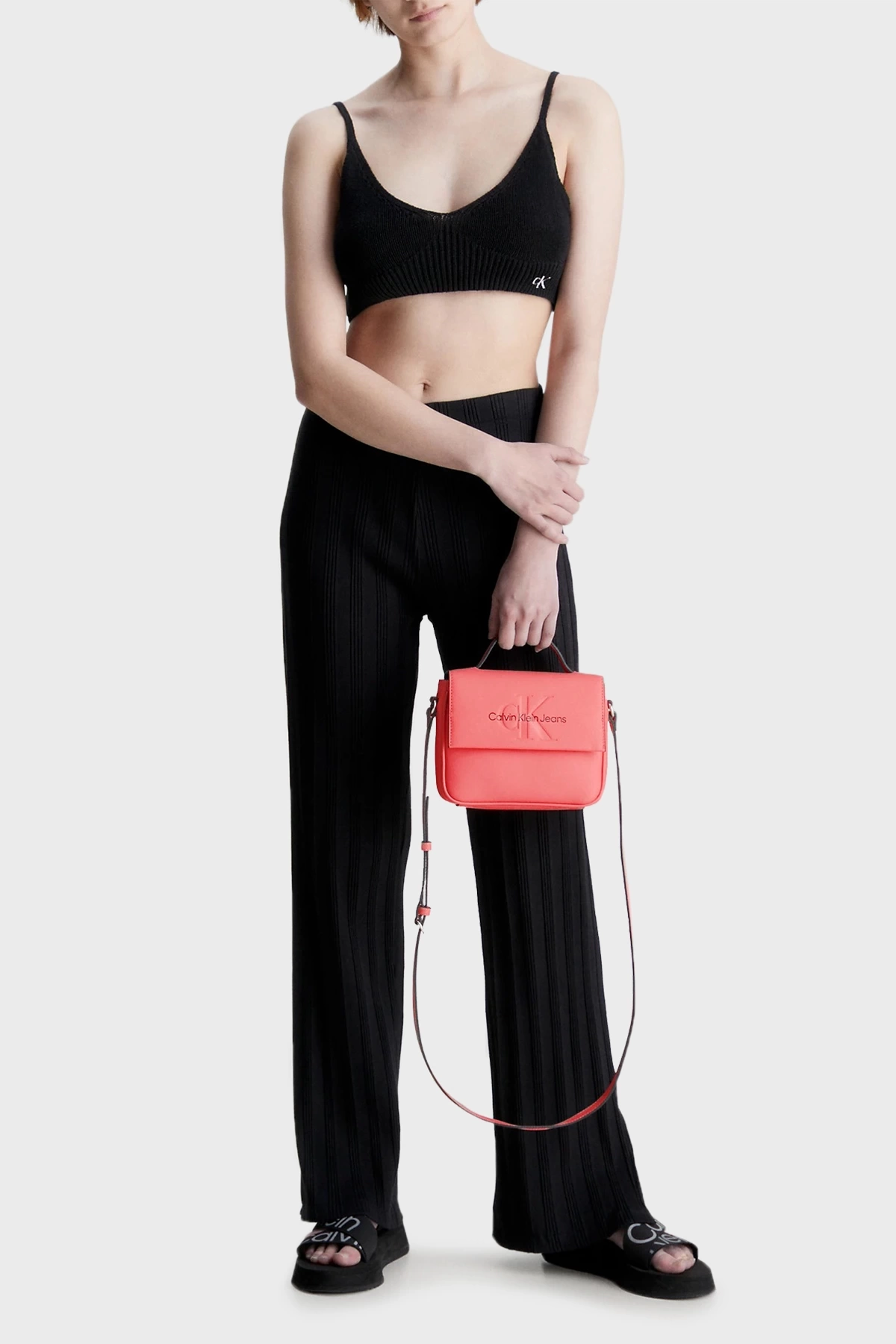 Calvin Klein Kare Çapraz Çanta
