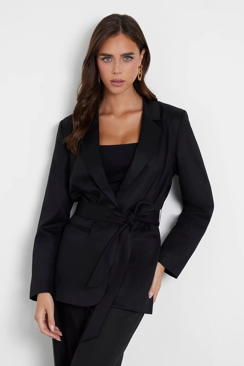Guess Kadın Siyah Kemerli Blazer Ceket