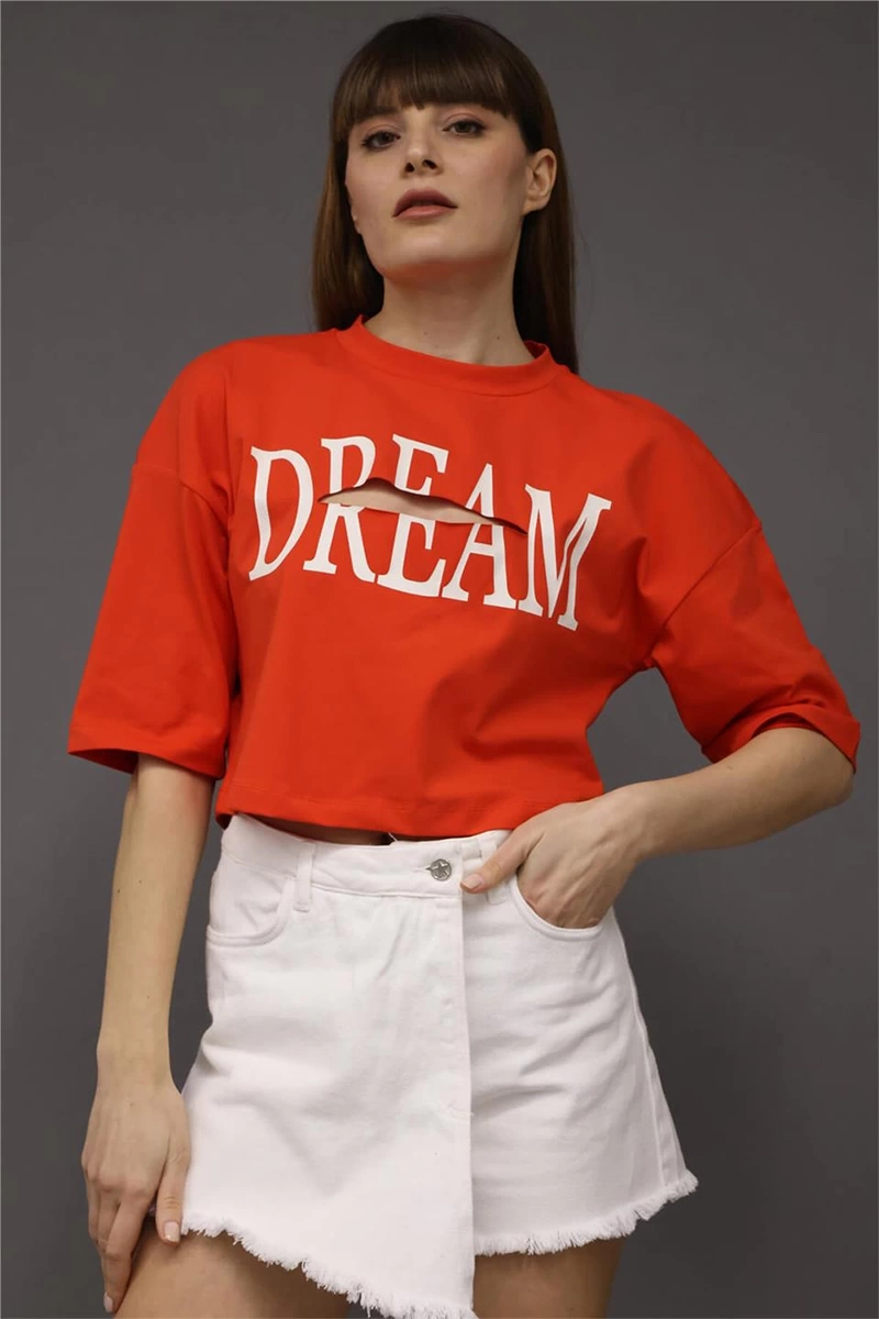 KISA KOLLU GRAFİK T-SHIRT
