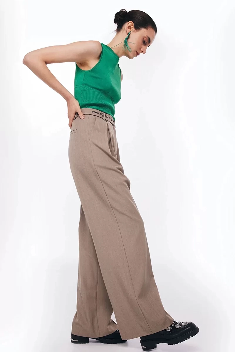 TWIST NAKIŞLI RAHAT KESİM PANTOLON BEJ