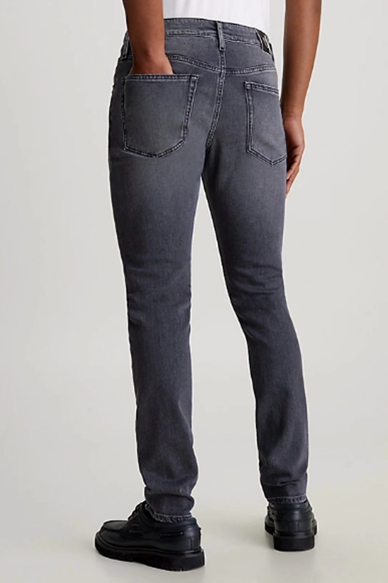 Calvin Klein Erkek Eskitme Detaylı Denim Siyah Kot Pantolon