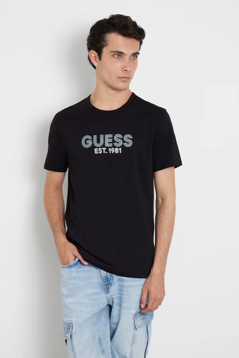 Guess Erkek Siyah Önü Logolu T-Shirt