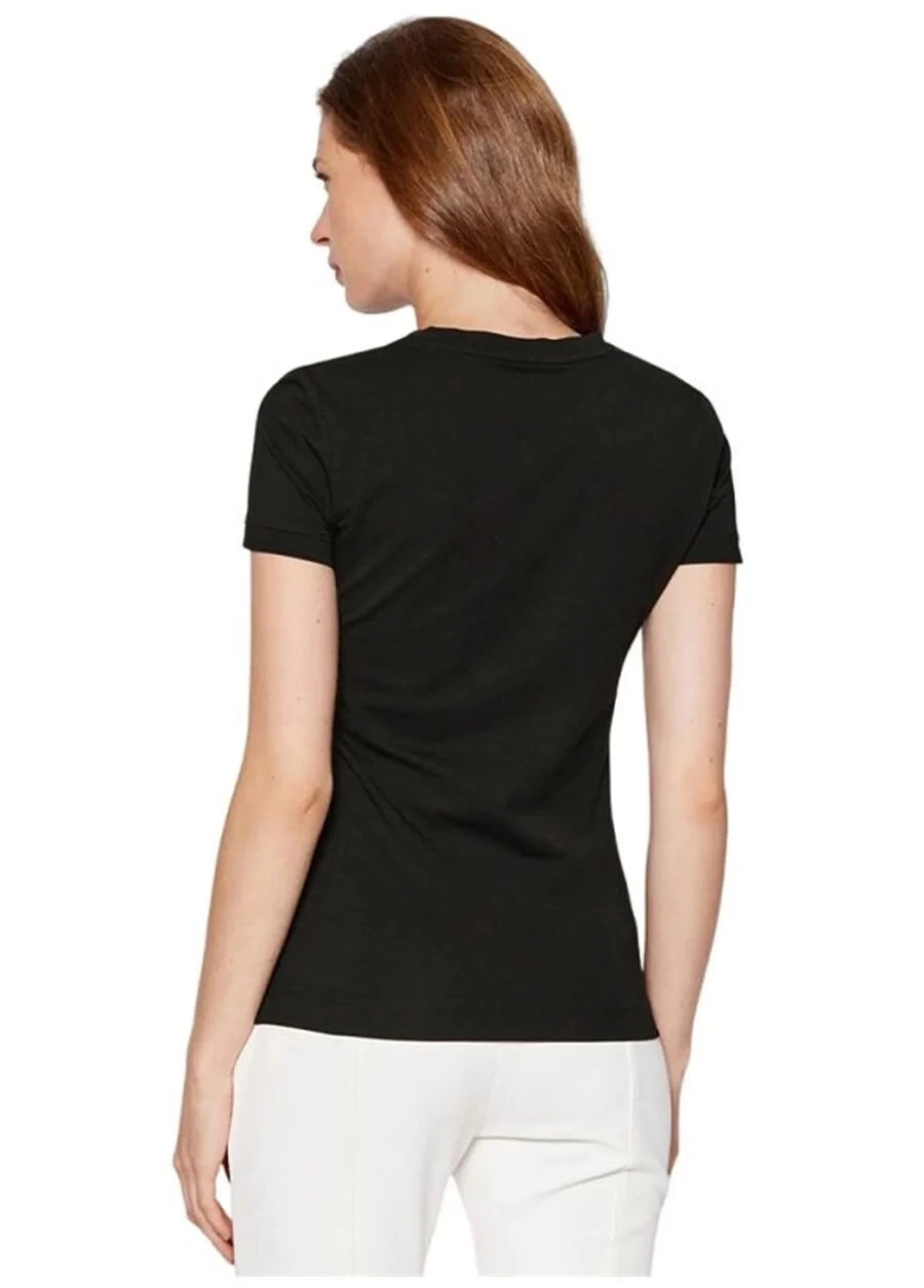 Guess Kadın Mini Üçgen Logolu Siyah T-Shirt