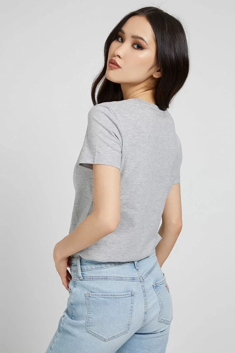 Guess Bisiklet Yaka Gri Kadın T-Shirt