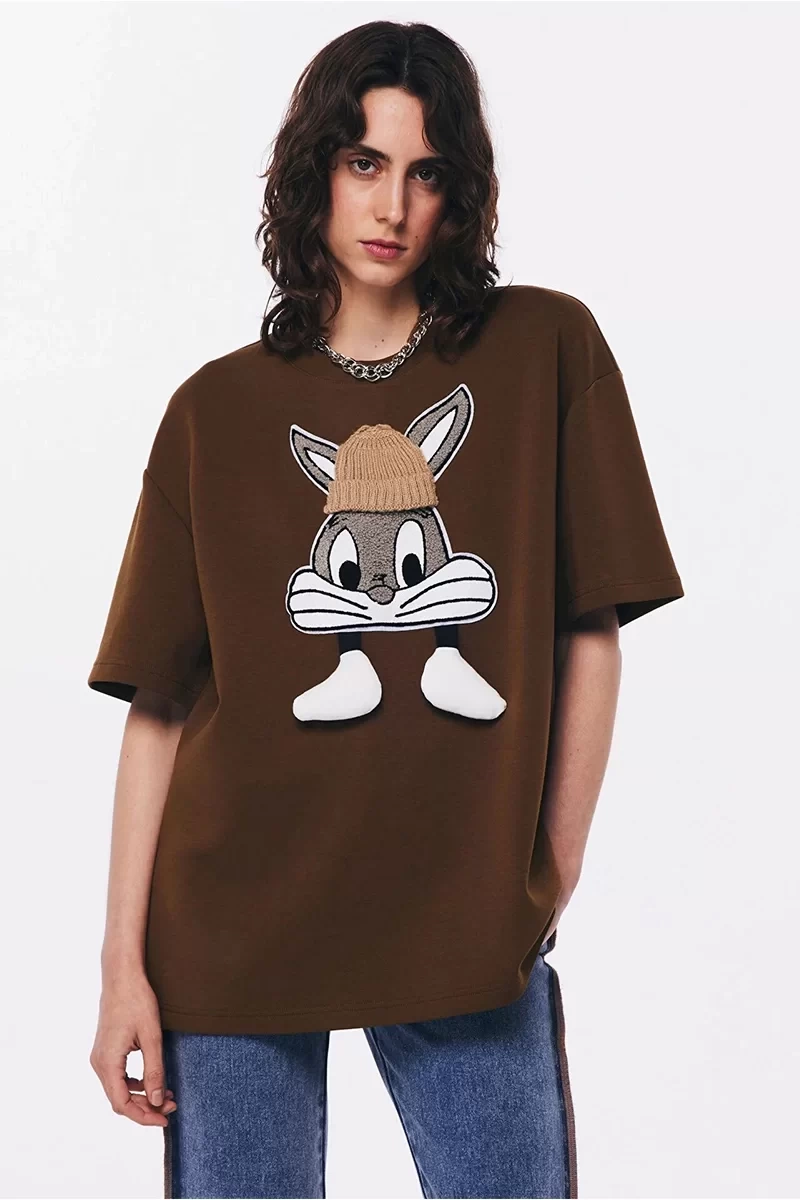 Figür Aplikeli T-Shirt