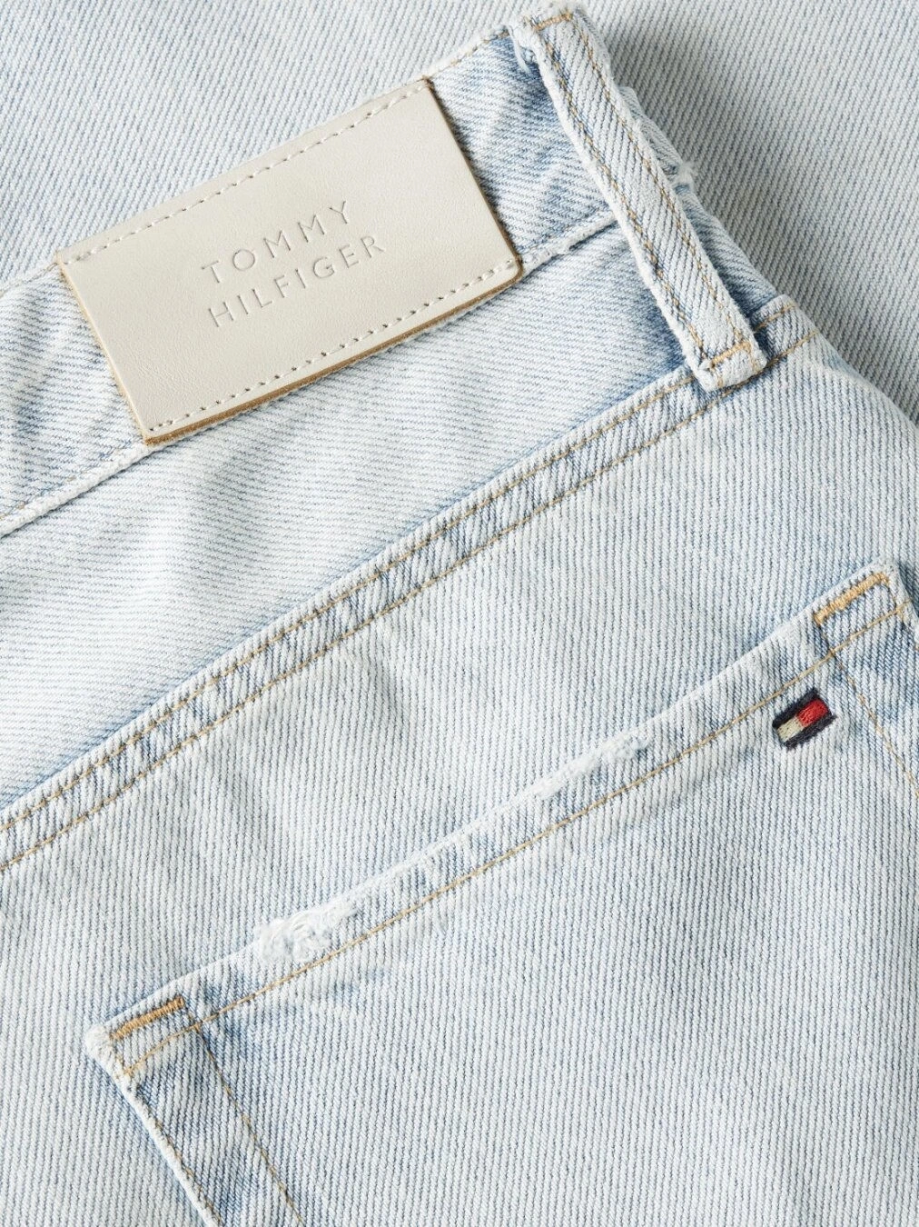 Tommy Hilfiger Kadın Açık Mavi Yüksek Bel Dar Paça Jean