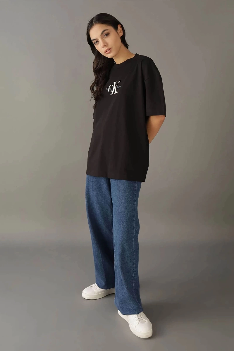 Calvin Klein  Kadın Logolu  Bisiklet Yaka Siyah T-Shirt