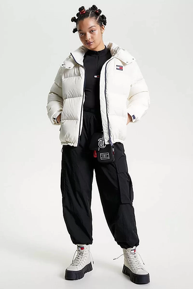 Tommy Hilfiger Kadın Kapüşonlü Alaska Şişme Ceket