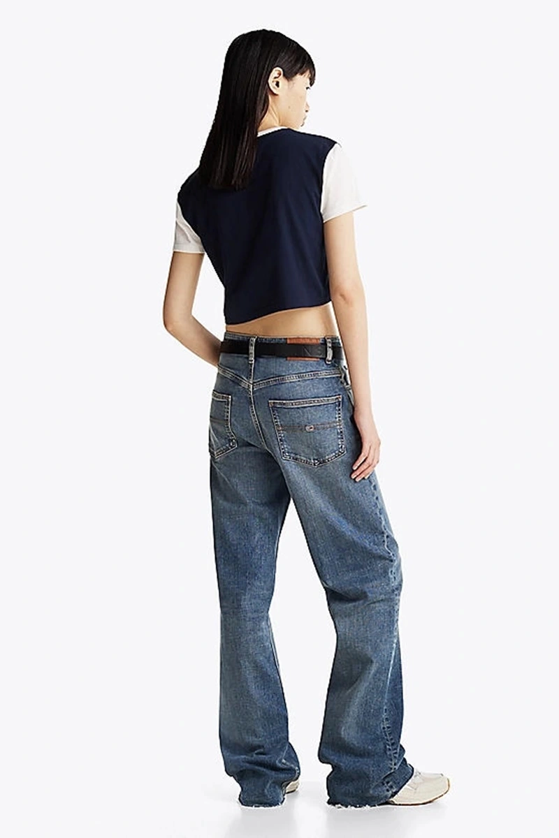 Tommy Hilfiger Kadın Siyah Logolu  Crop T-Shirt