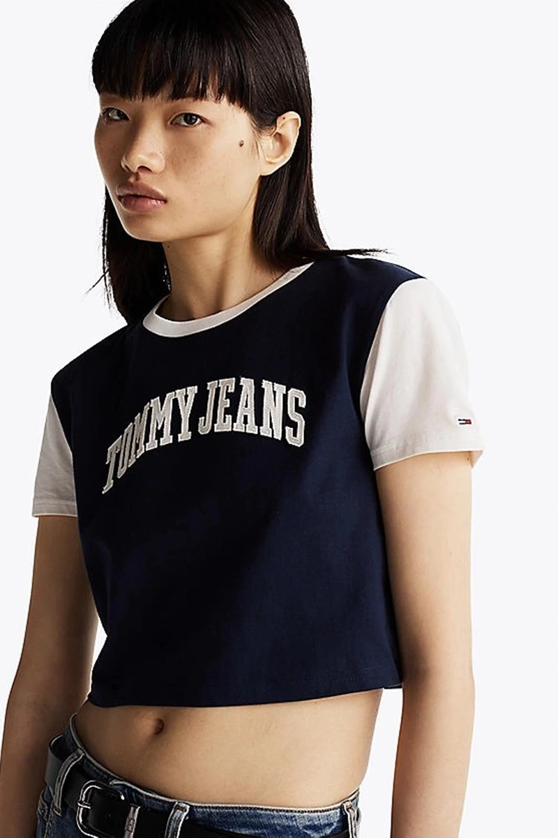 Tommy Hilfiger Kadın Siyah Logolu  Crop T-Shirt