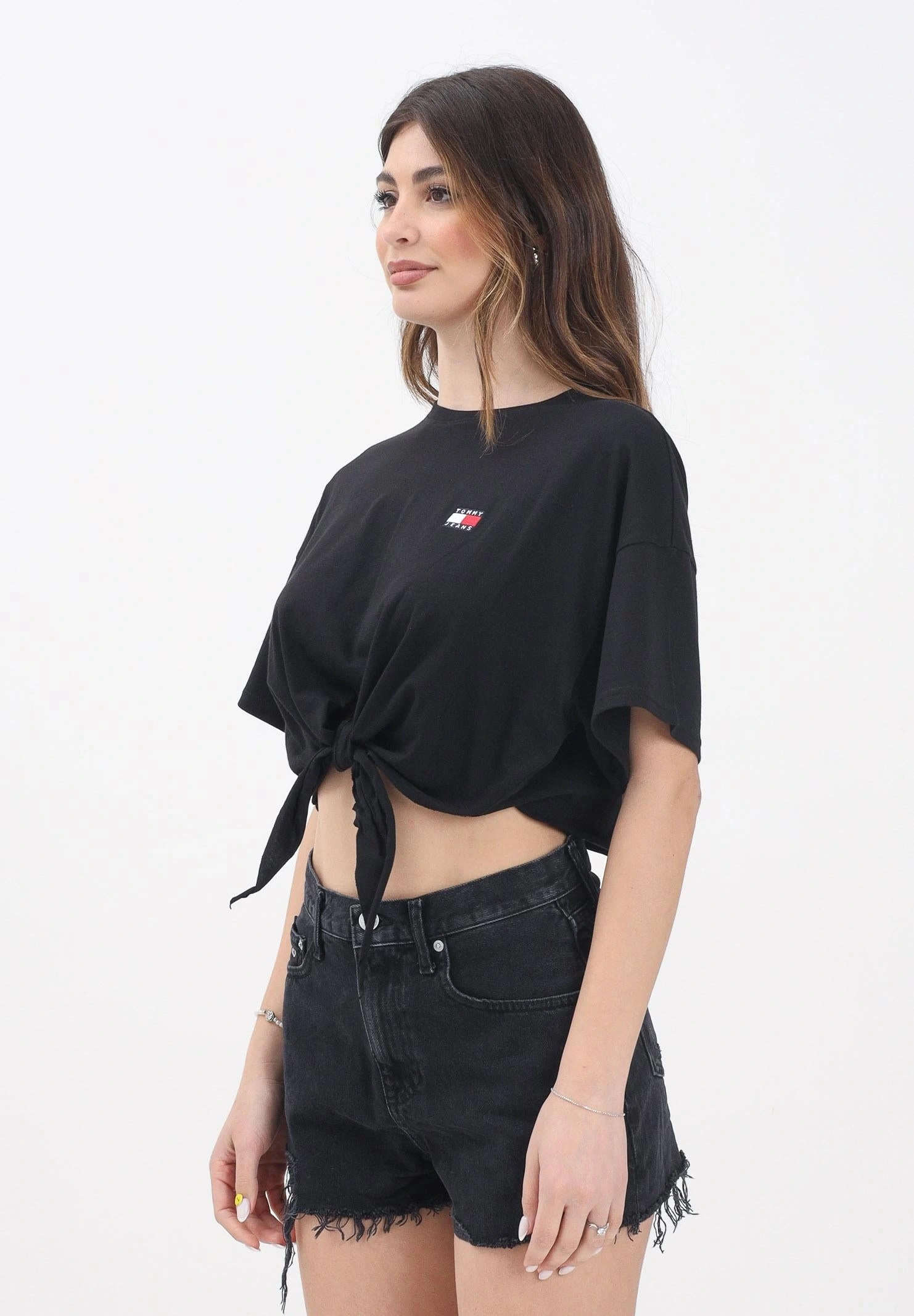Tommy Jeans Kadın Siyah Düğüm Detaylı Logolu Tişört