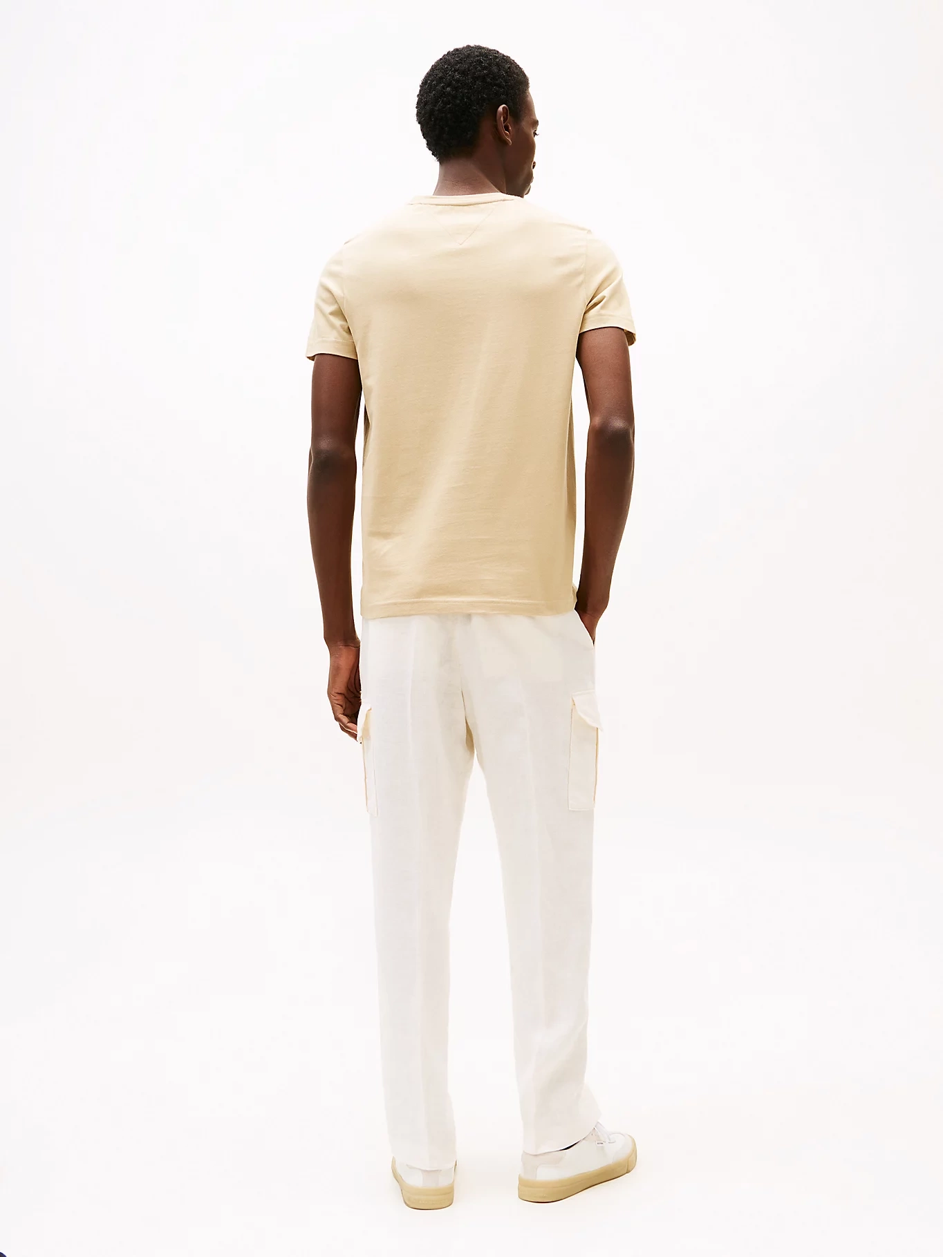 Tommy Hilfiger Erkek Bej Logolu T-Shirt