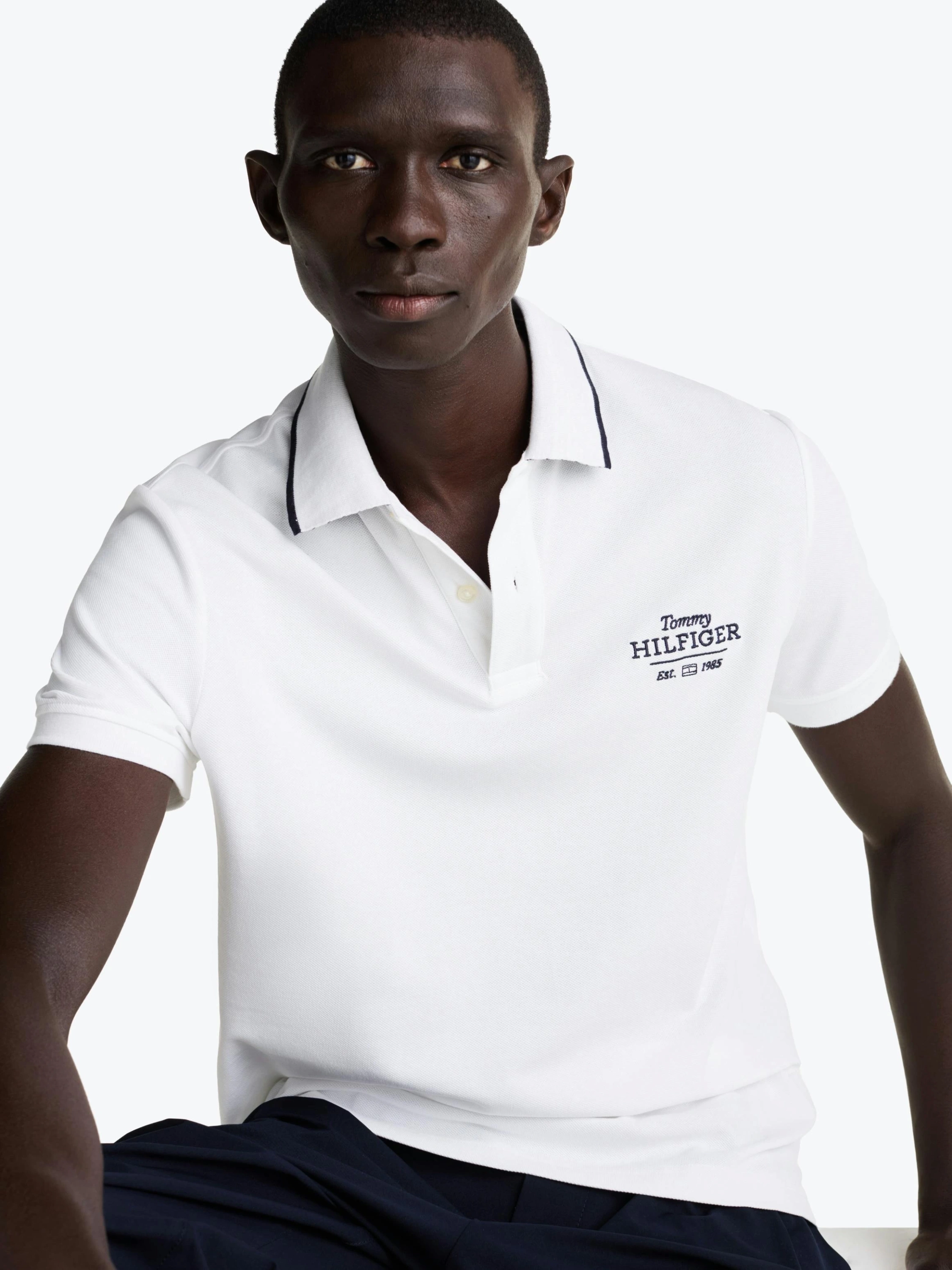Tommy Hilfiger Erkek Nakışlı Logo Polo Yaka Beyaz T-shirt