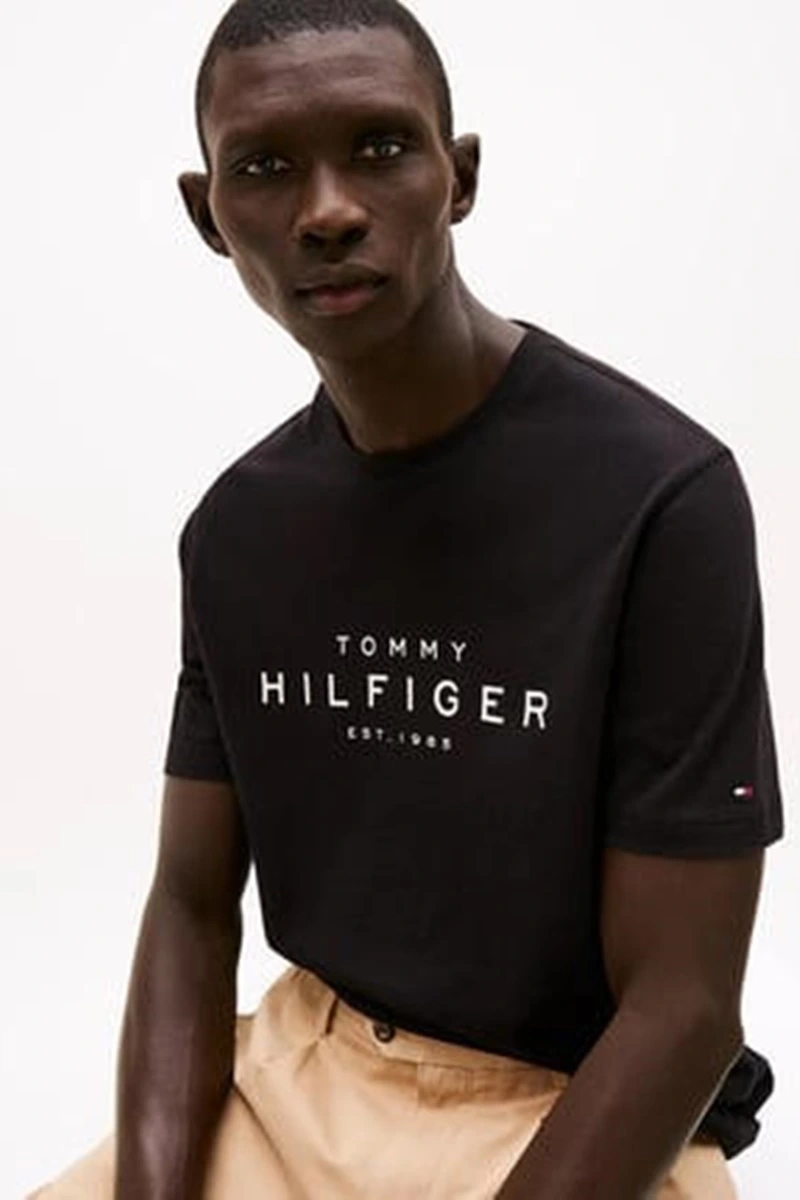 Tommy Hilfiger Erkek Siyah Logo Yuvarlak Yaka T-Shirt
