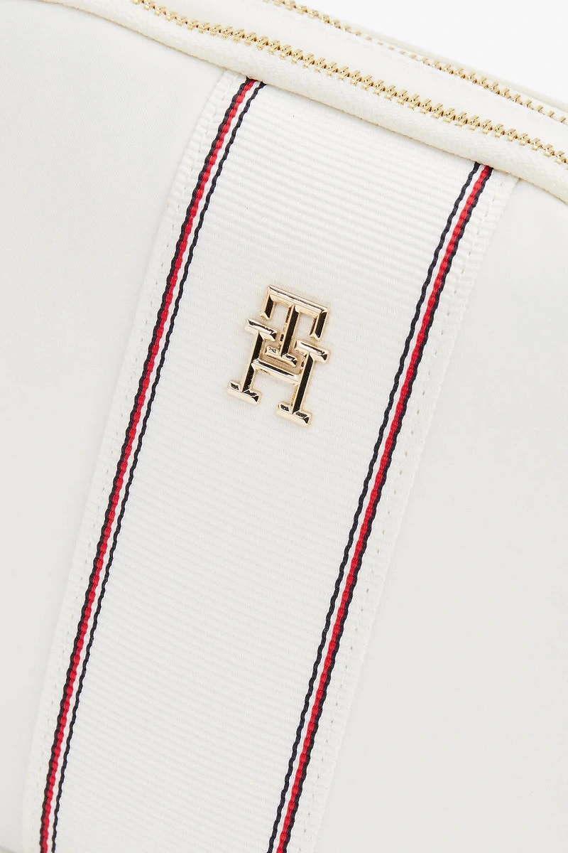 Tommy Hilfiger Monogram Çapraz Askılı Beyaz Kamera Çantası