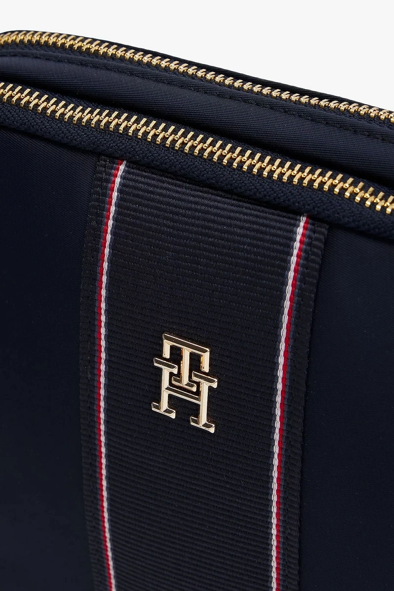 Tommy Hilfiger Kadın TH Monogram Çapraz Askılı Kamera Çanta