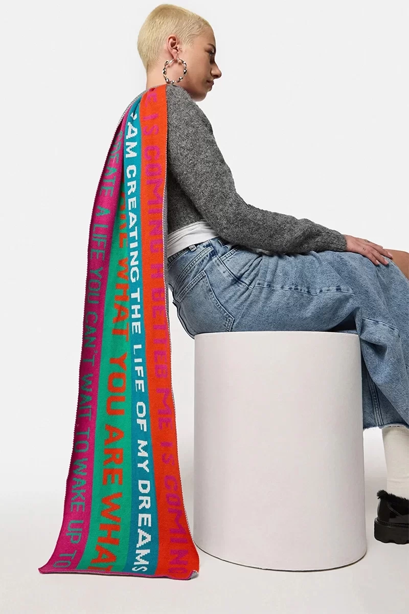 Twist ColorBlock Sloganlı Atkı