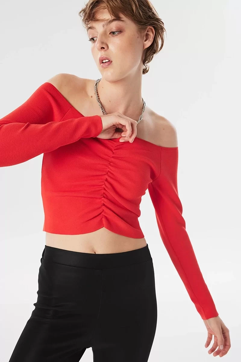 Twist  Kayık  Yaka Crop Triko