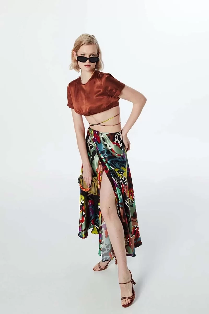Twist Sırt Dekolteli Crop Bluz