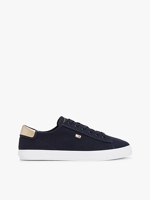 VULC CANVAS LACE UP SNEAKER