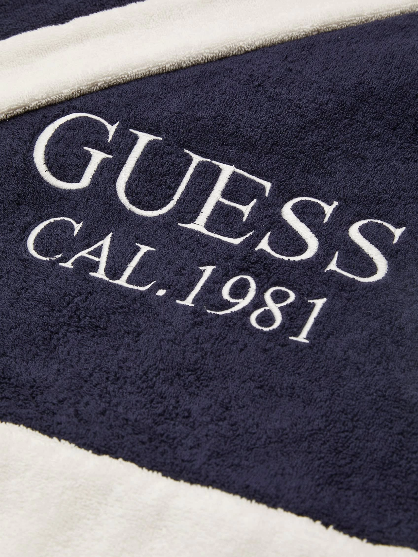 Guess Kadın Lacivert Kenar Şeritli Plaj Havlusu