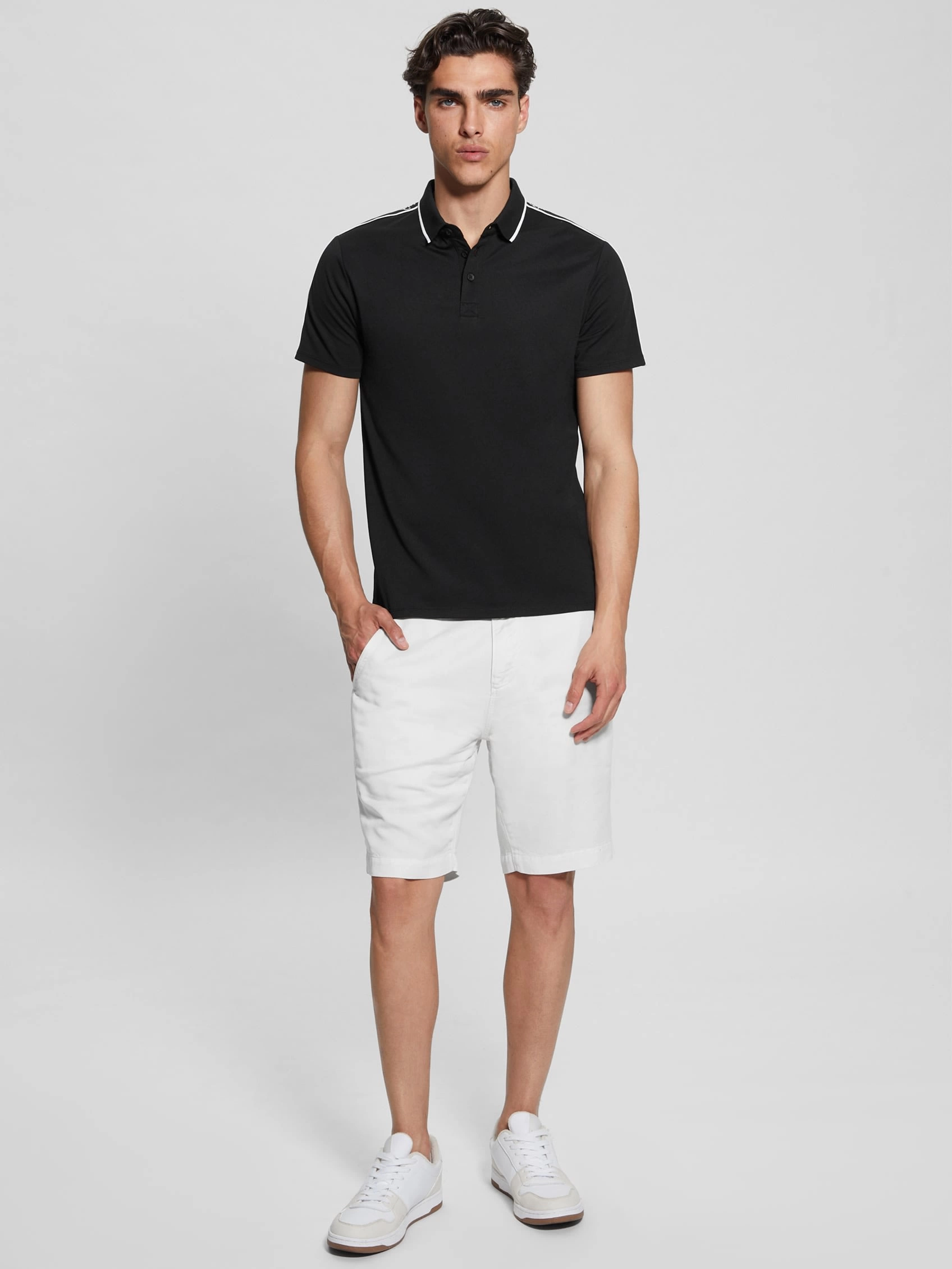 Guess Erkek Siyah Quattro G Şeritli Polo Tişört