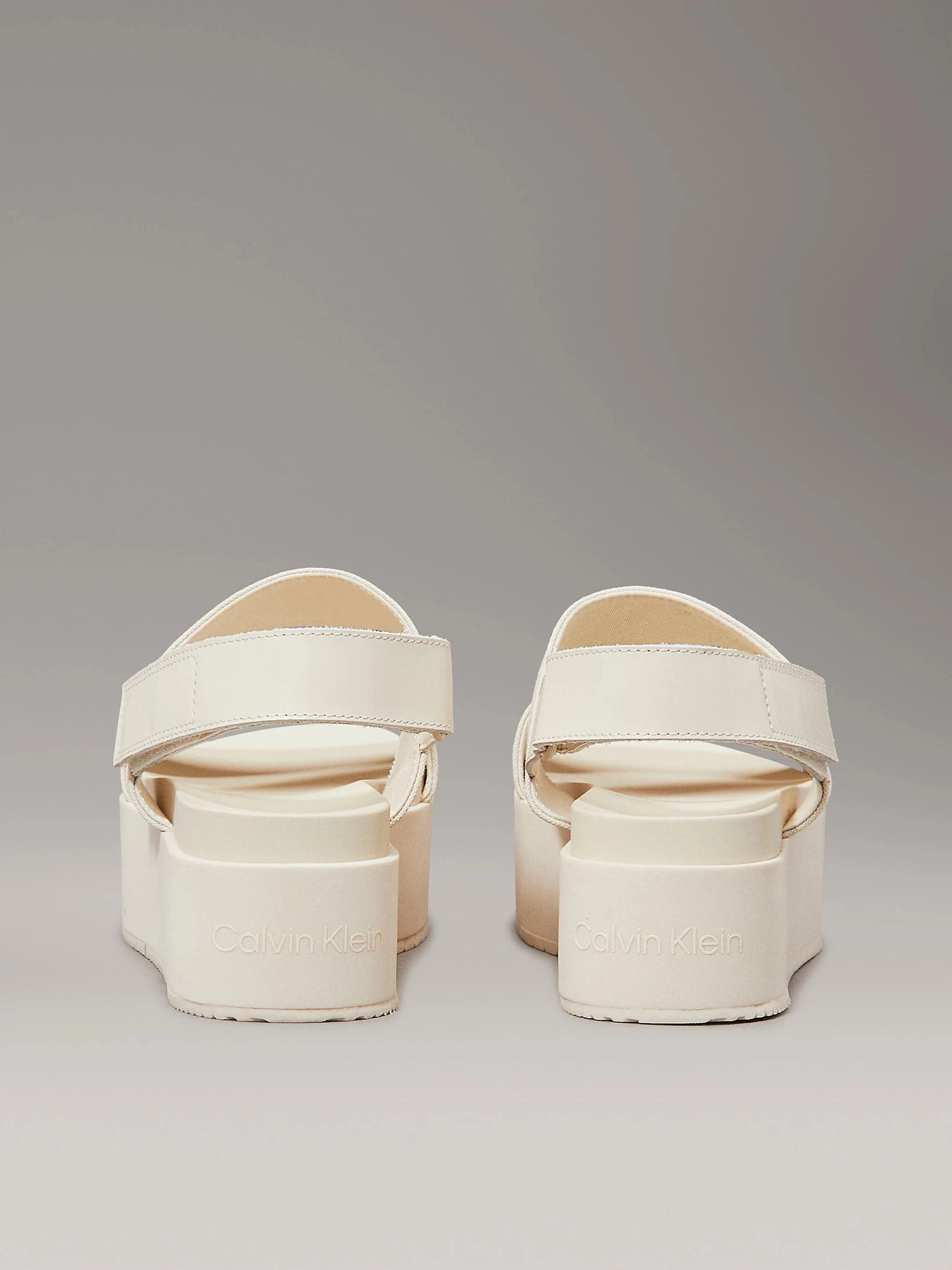 FLATFORM SANDAL SLING IN