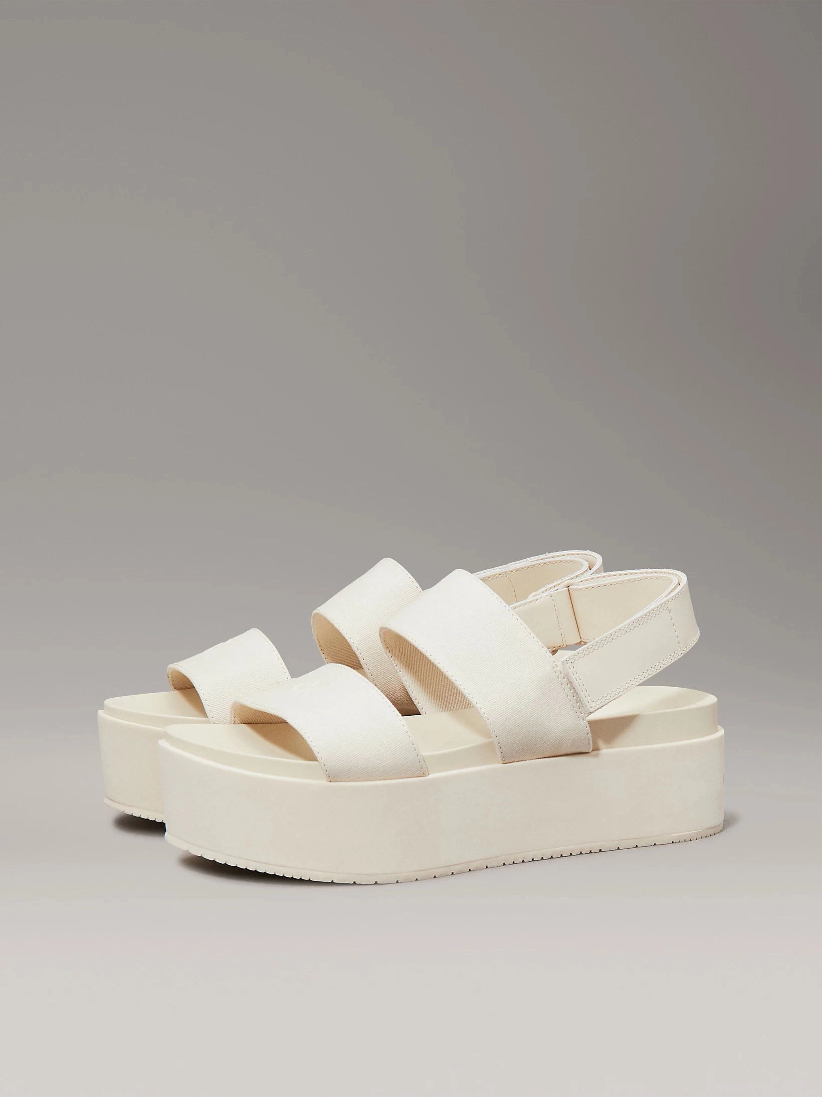 FLATFORM SANDAL SLING IN
