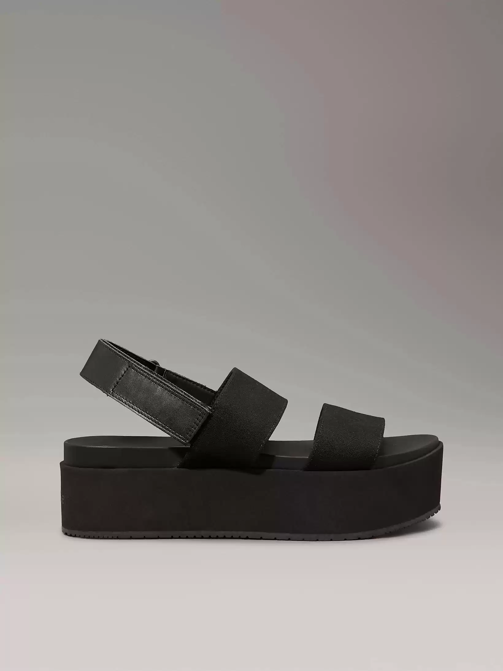 Calvin Klein Kadın Siyah Platform Logolu Sandalet