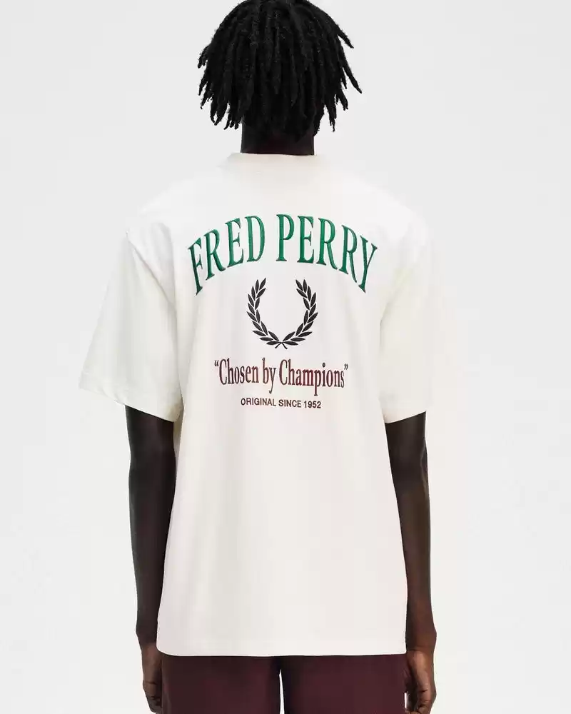 Fred Perry Erkek Ekru Logo Detaylı T-shirt