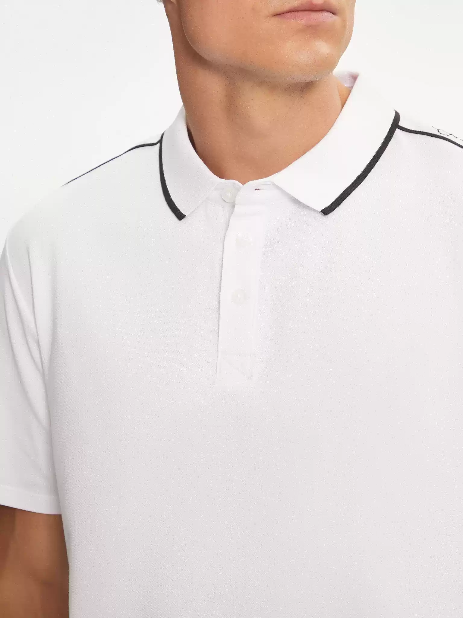 Guess Erkek Beyaz Quattro G Şeritli Polo Tişört