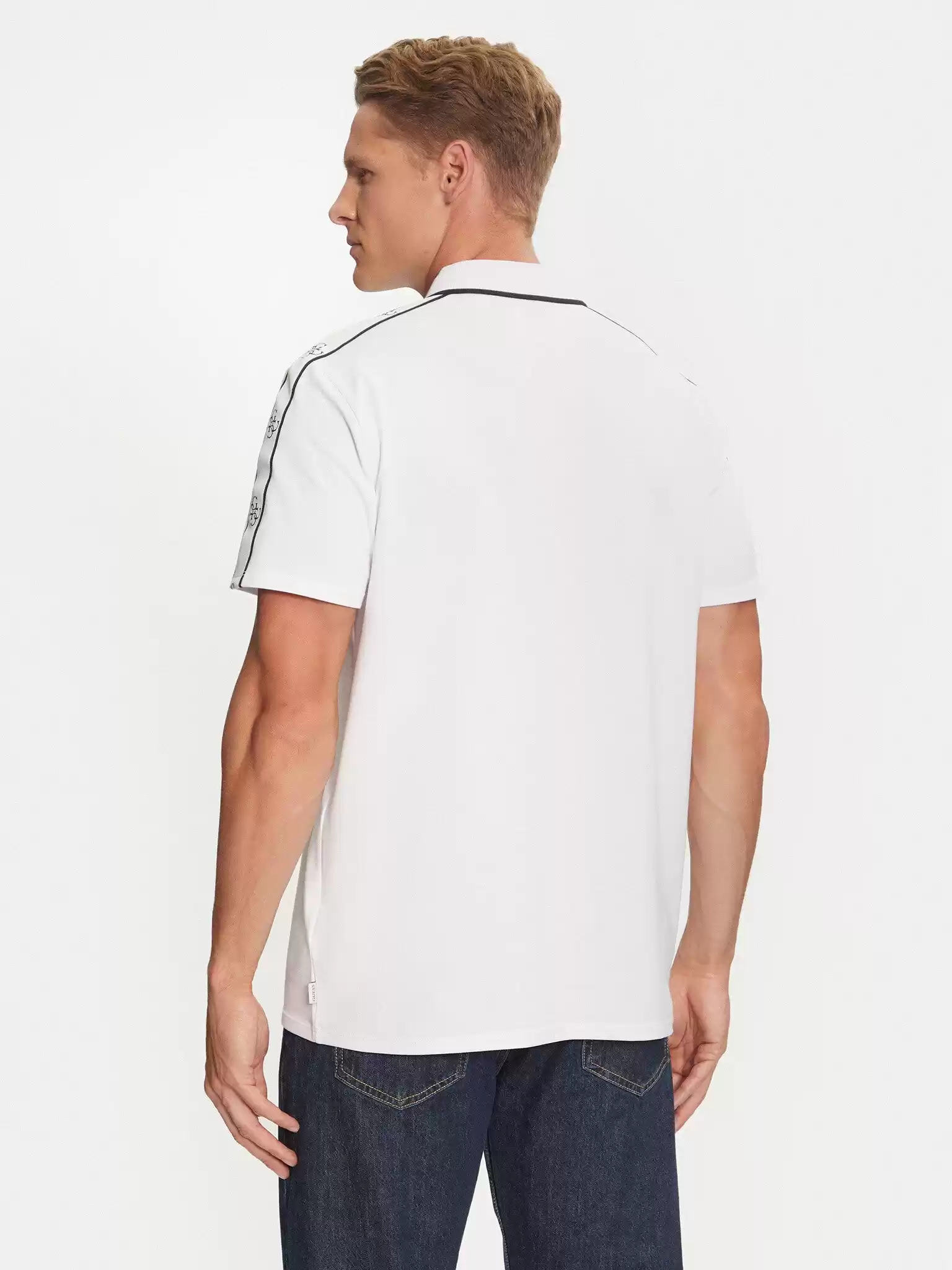 Guess Erkek Beyaz Quattro G Şeritli Polo Tişört