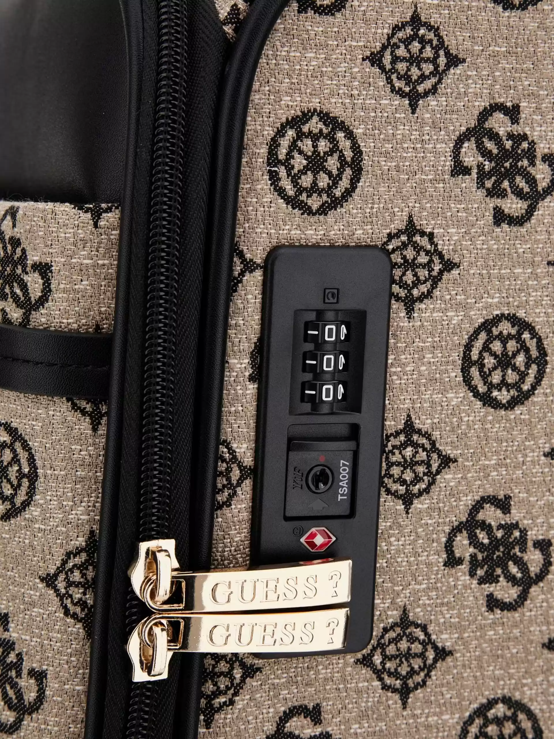 Guess Kadın Siyah Beyza 18 İnç 8 Teker Bavul