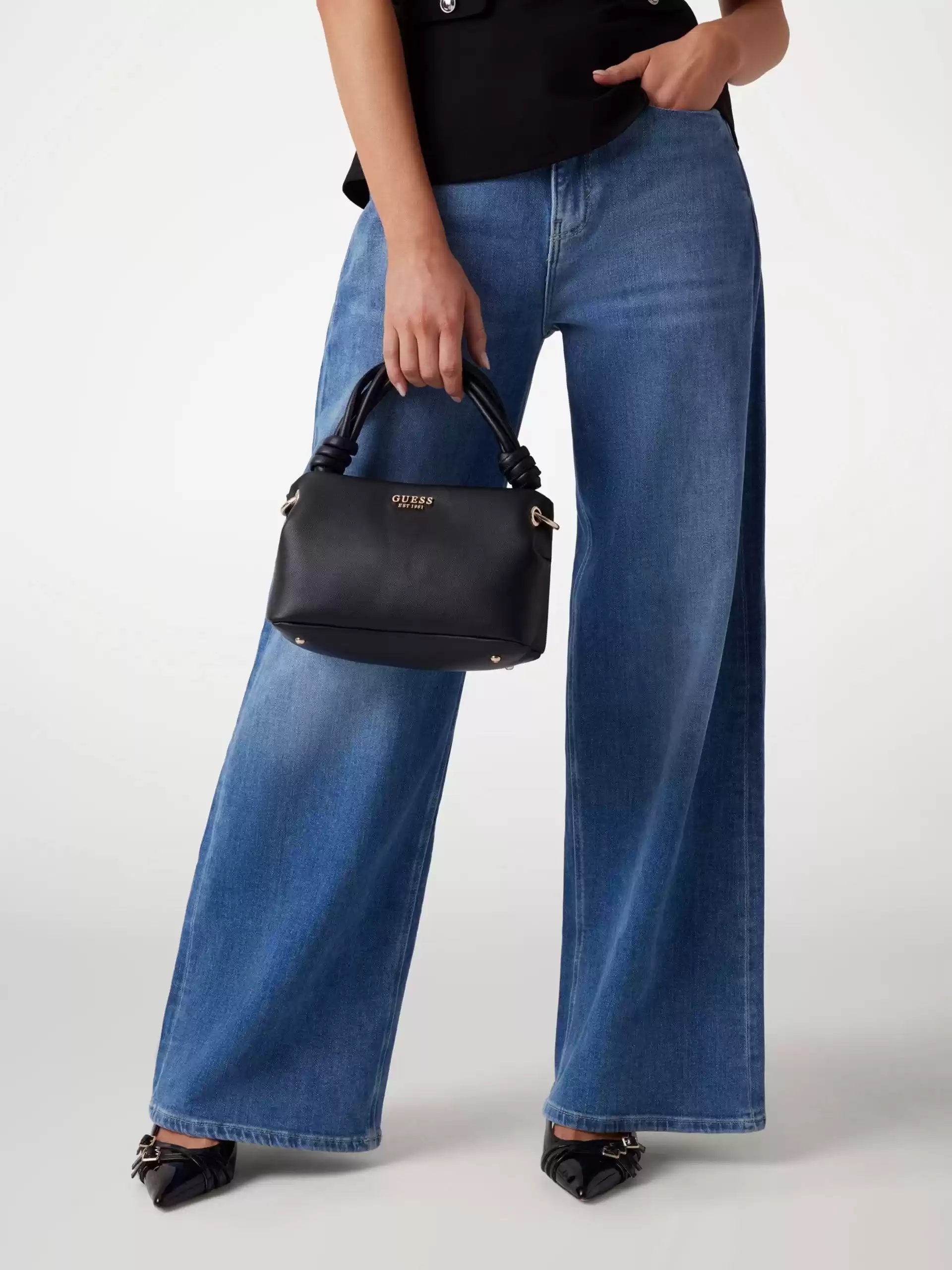Guess Kadın Siyah Sansa El Saplı Crossbody Çanta