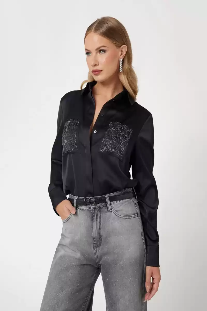 Guess Kadın Göğüs Cebi Taşlı Siyah Saten Gömlek