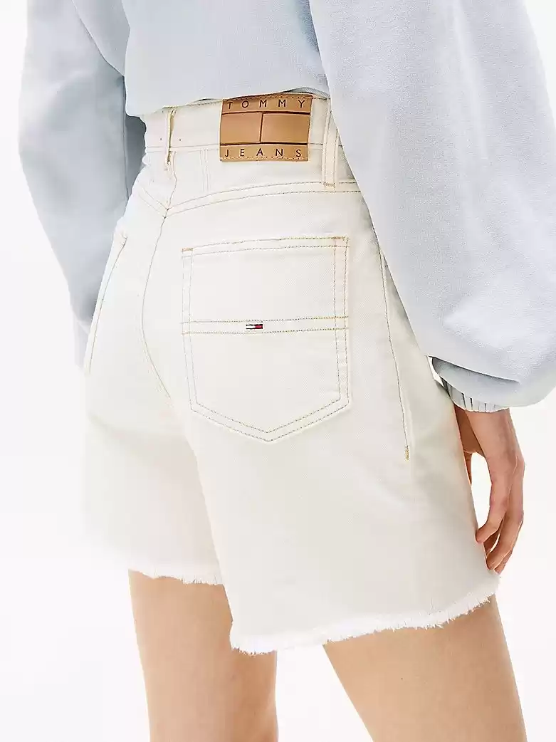 Tommy Hilfiger Kadın Beyaz Regular Denim Mom Şort