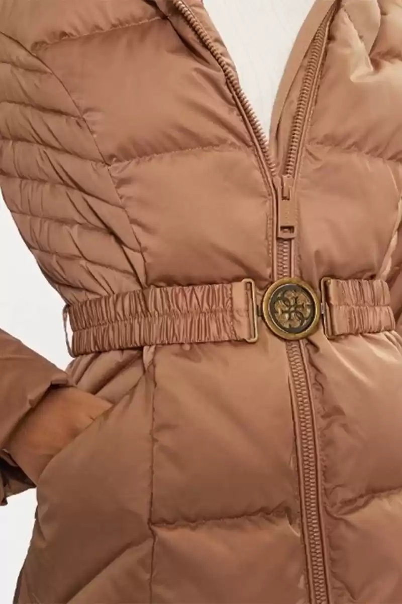 Guess Kadın 4G Logo Kemerli Kahverengi Şişme Mont