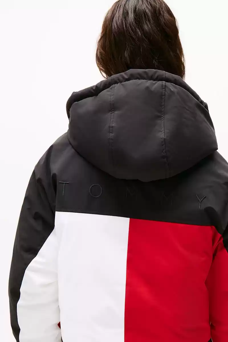 Tommy  Hilfiger Kadın Arka Logo Renk Bloklu Şişme Mont