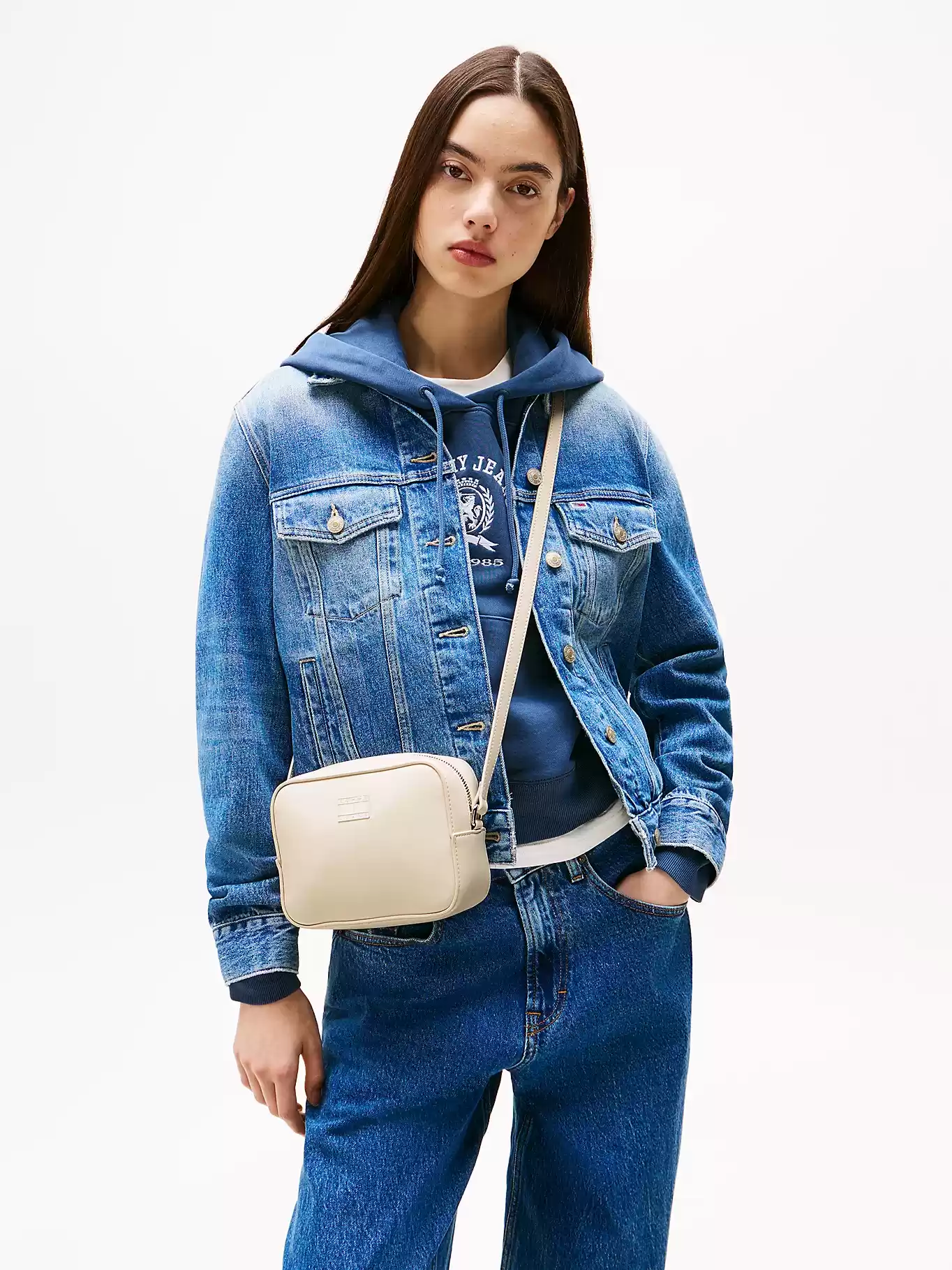Tommy Hilfiger Bej Çapraz Askılı Çanta