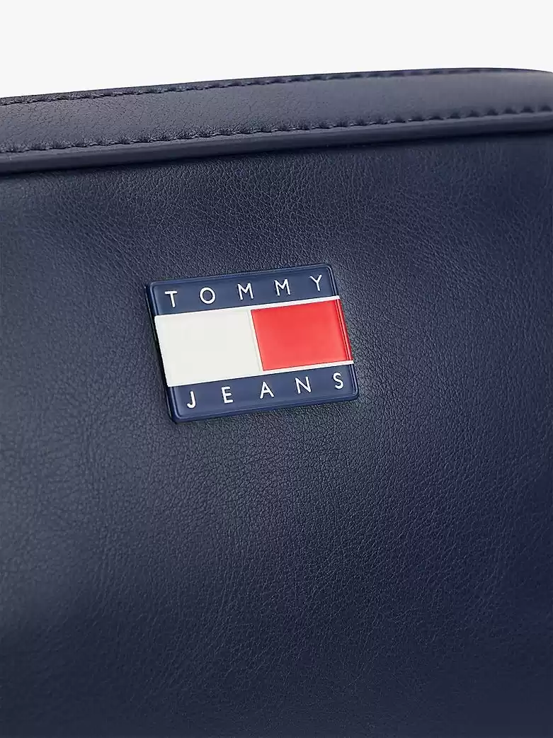 Tommy Jeans Kadın Lacivert Essential Kamera Çanta