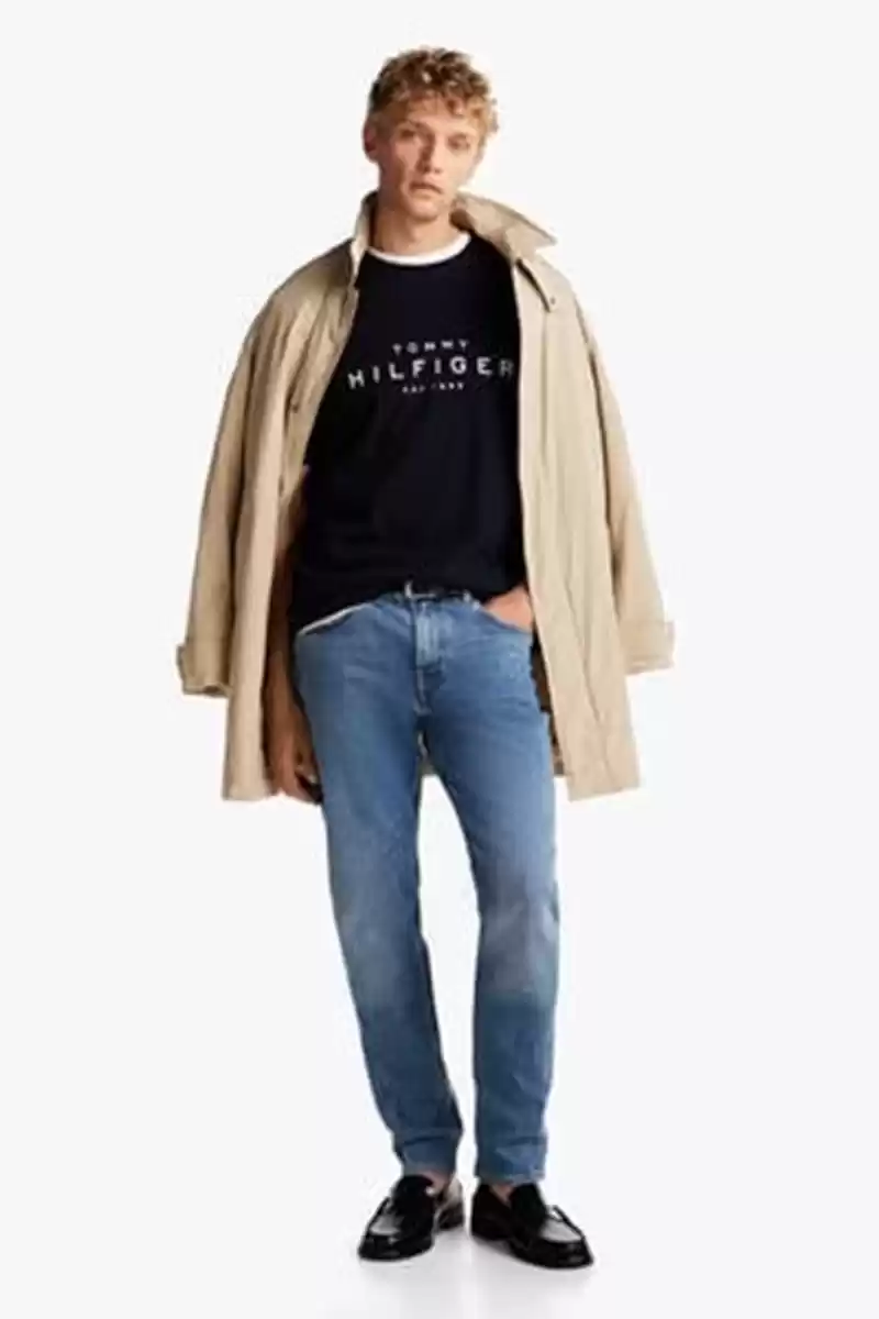 Tommy Hilfiger Erkek Lacivert Logo Yuvarlak Yaka T-Shirt