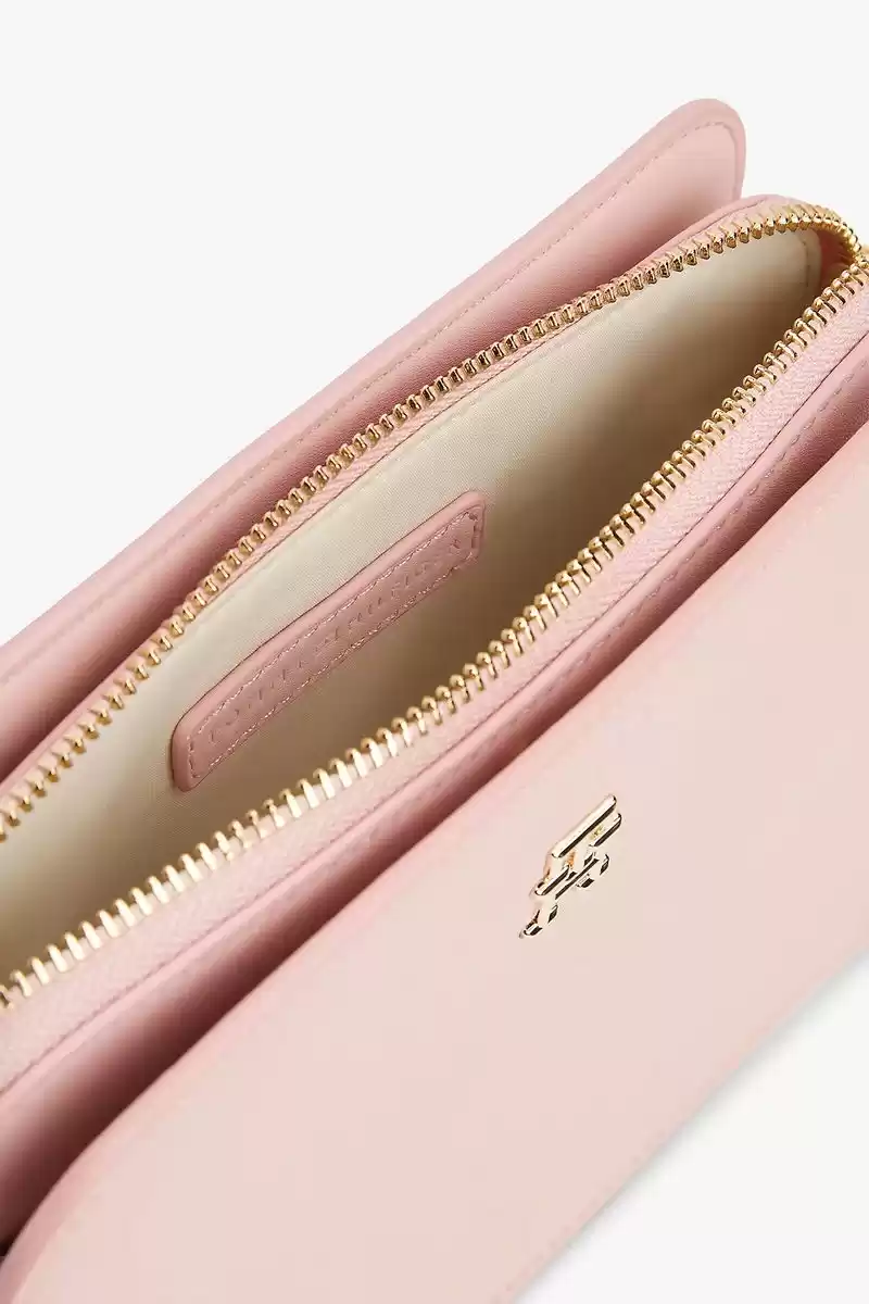 Tommy Hilfiger Kadın Monotype Askılı Pembe Kamera Çantası