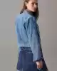 Calvin Klein Kadın 90ların Kısa Denim Lacivert Kot Ceket