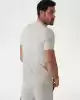 Guess Erkek Gri Üçgen Logolu Nakış İşlemeli T-Shirt
